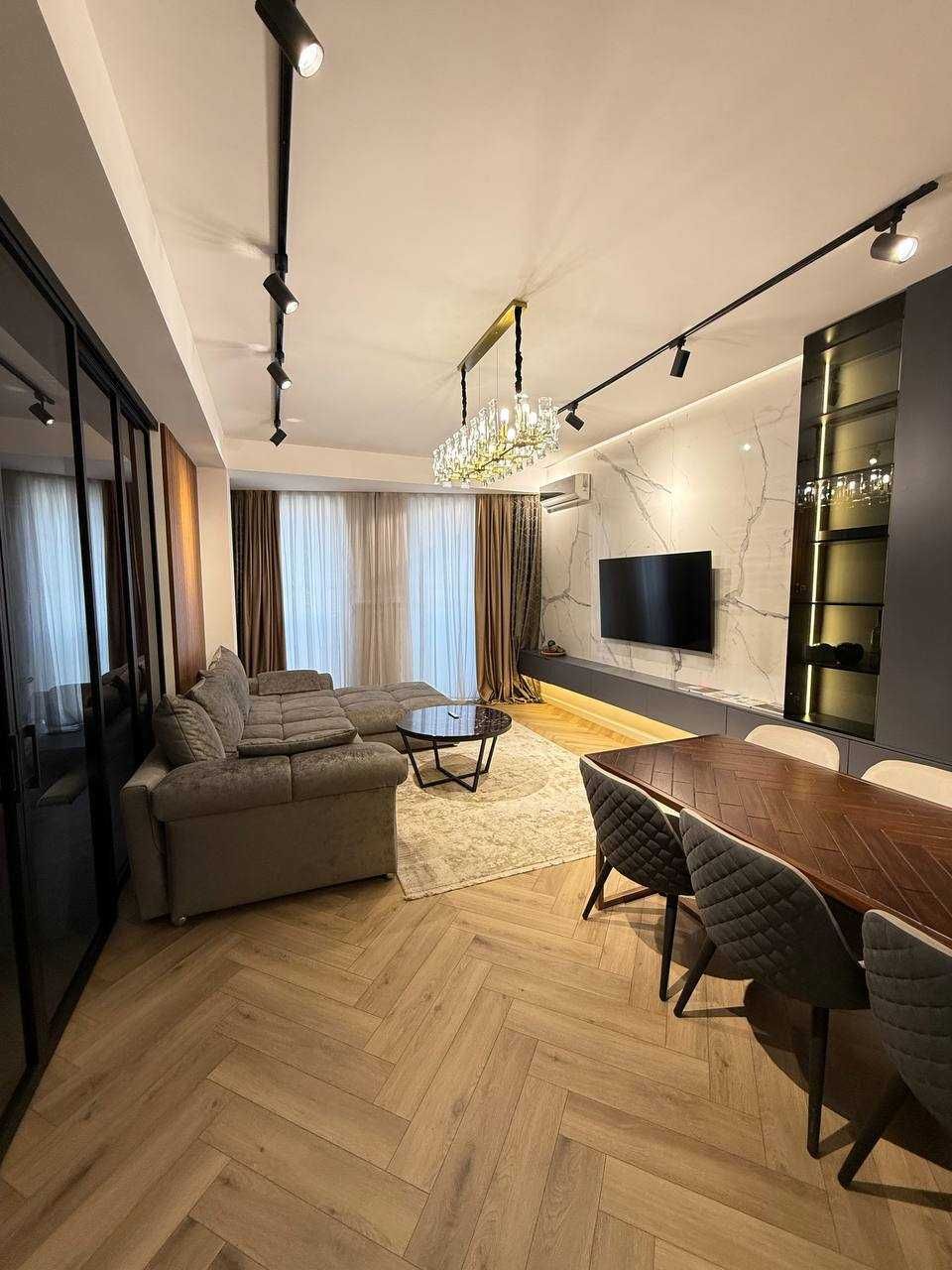 Ц-5 • ЖК Do’stlar • 3-комн • 125м² • этаж 3/8 • [336-YUL51]