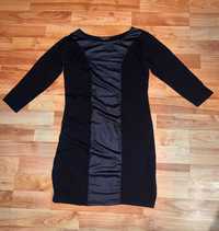 Rochie scurta pe corp cu maneci trei-sferturi neagra