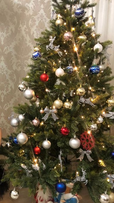 Новогодняя елка искусственная