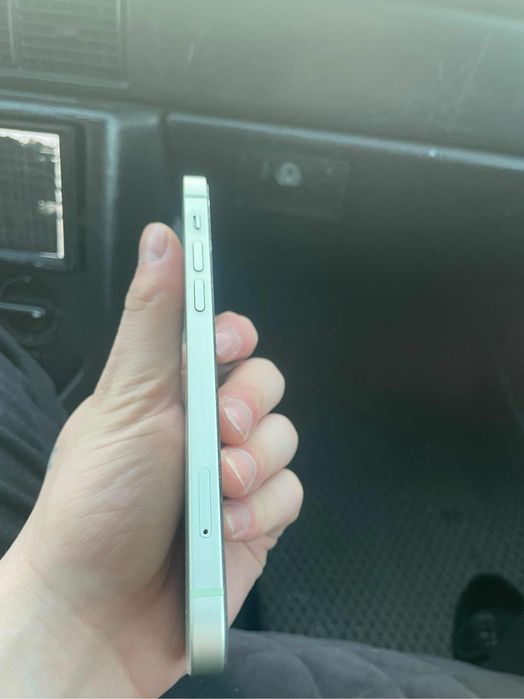 Iphone 12 срочноо!