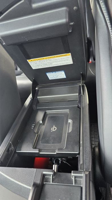 Продавам Лексус NX 300h