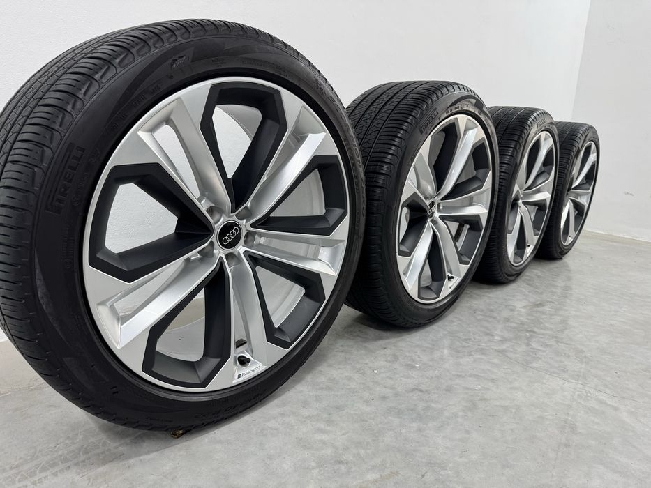Jante Audi Q8 SQ8 R22 Originale Audi Sport Pirelli All Season 2024 90%