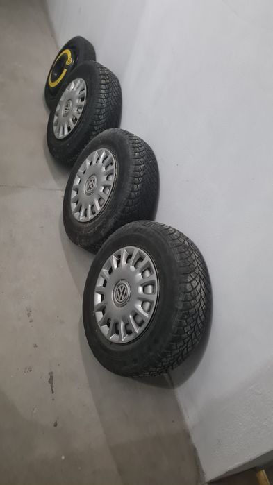 Гуми за голф с джанти и тасове, 3бр  165/80 R13