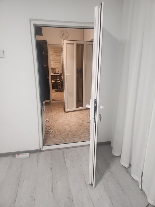 Inchiriez apartament in Bucurestii Noi cu 2 camere si curte