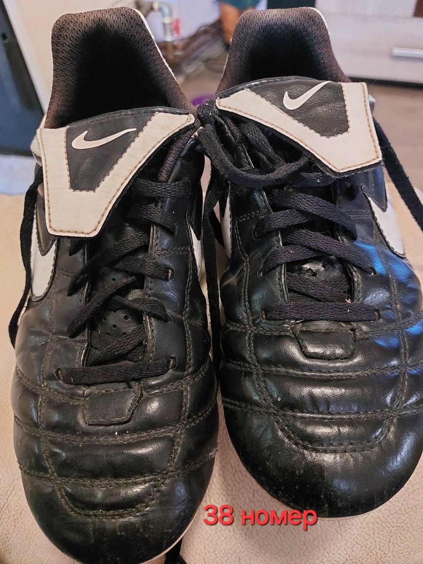 Бутонки Nike 38 номер