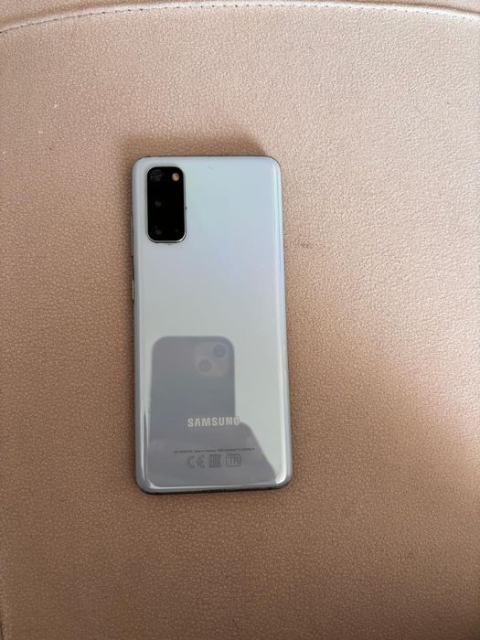 Samsung S 20  128 г