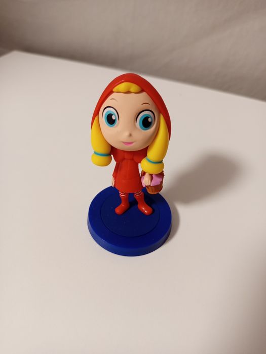 Аудио приказка Червената шапчица фигурка