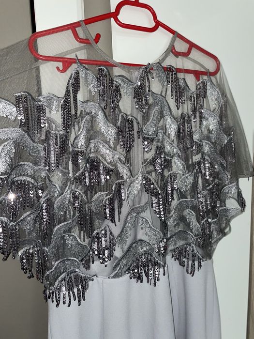 Rochie elegantă argintie