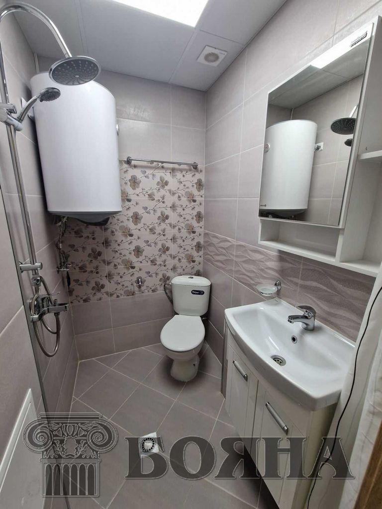 Продава се Двустаен апартамент в Русе, Център - 66 кв.м за 1925 €/кв.м - Снимка #12