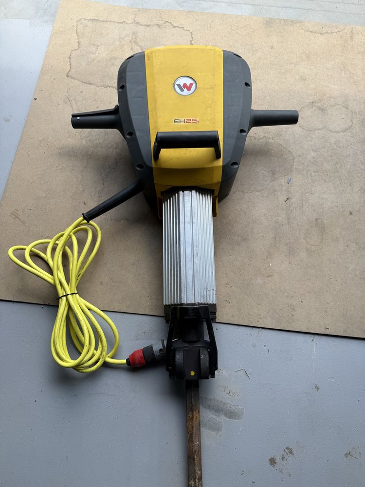 Demolator wacker neuson eh25/230