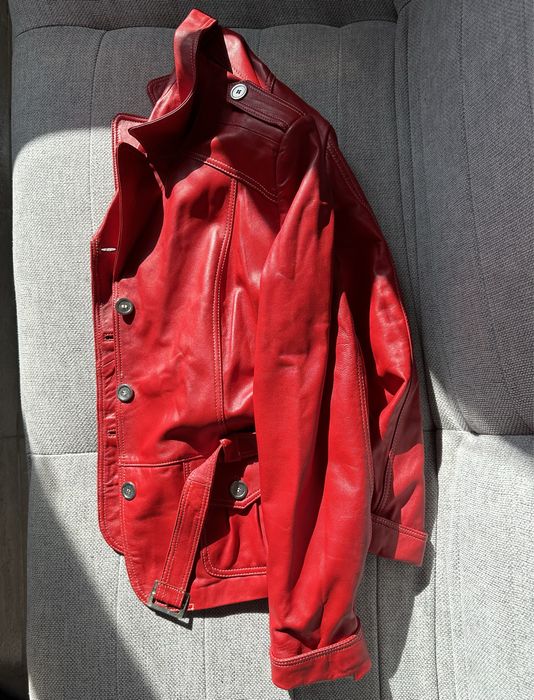 Geaca rosie de piele 100% calitate