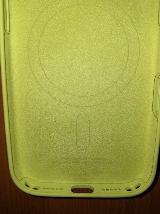 Husa iPhone 17Pro Neon Yellow