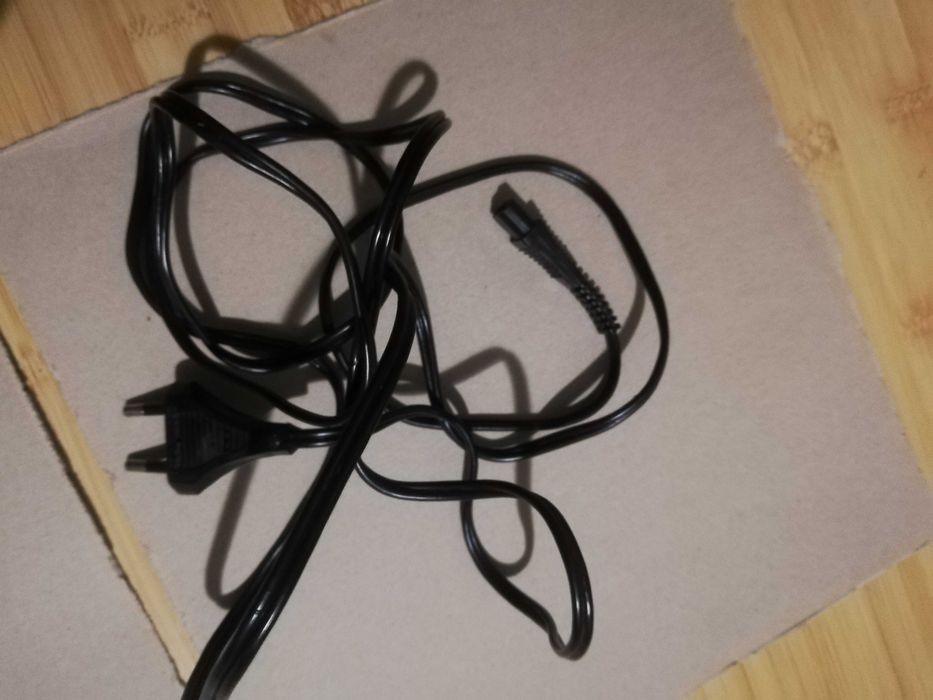 Aparat electric de barbierit -functional