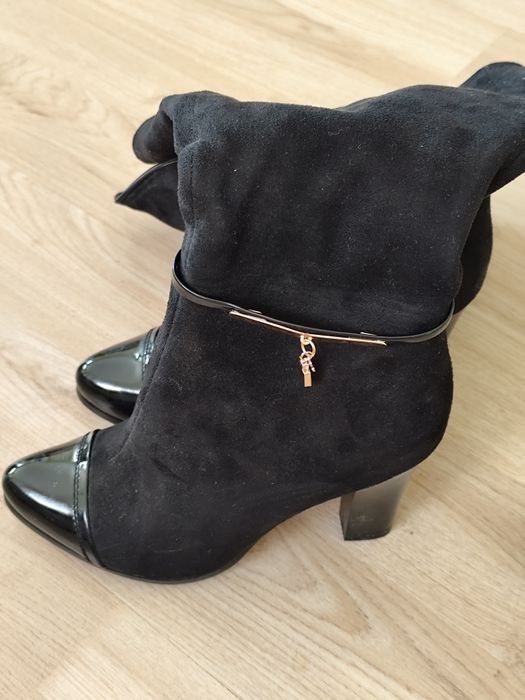 Красиви ботуши Eliza за вашия празник