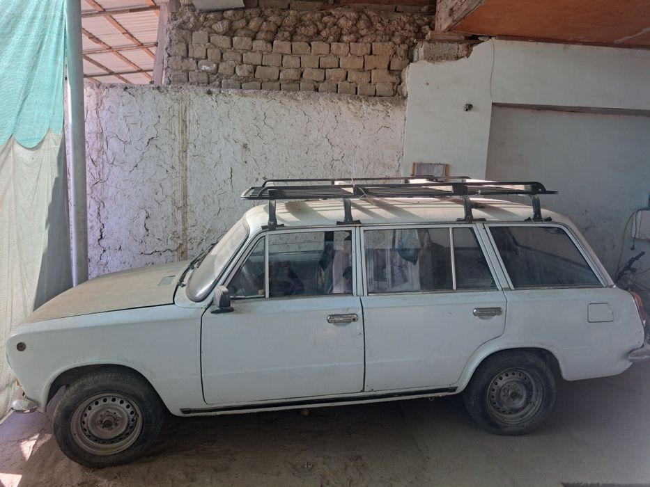 Жигули 2102 сотилади
