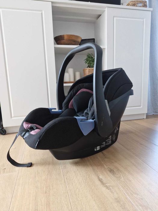 Столче за кола с база RECARO PRIVIA 0-13 кг