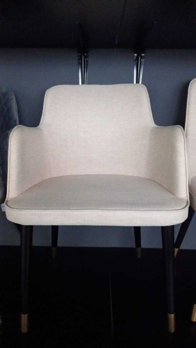 Scaun modern rift woody cu brate 1 bucata