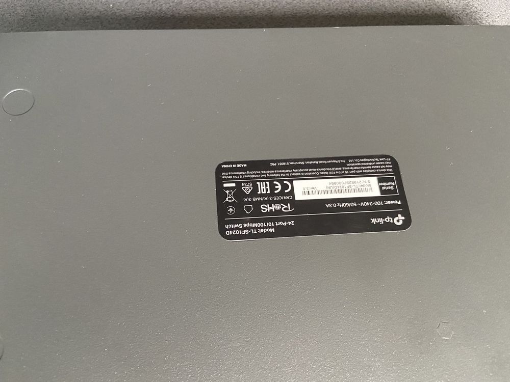 Switch TP-LINK 24 porturi 10/100 TL-SF1024D
