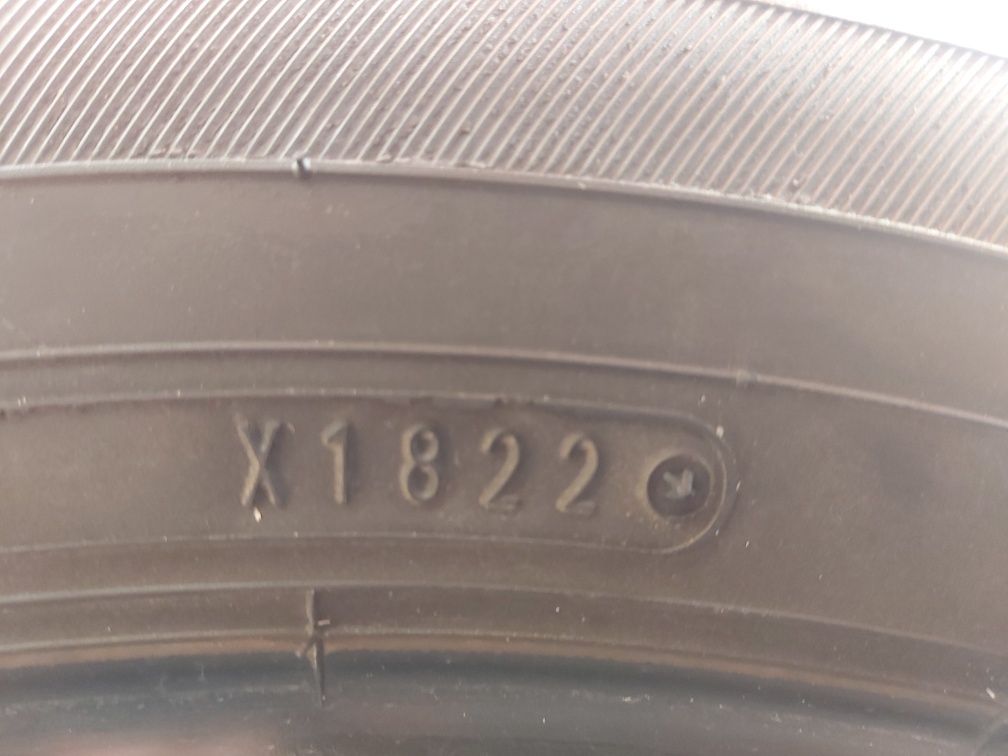 Автомобилни гуми 215 60 17 Dunlop