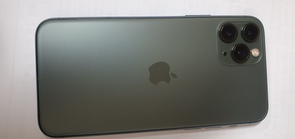 Iphone 11 pro green