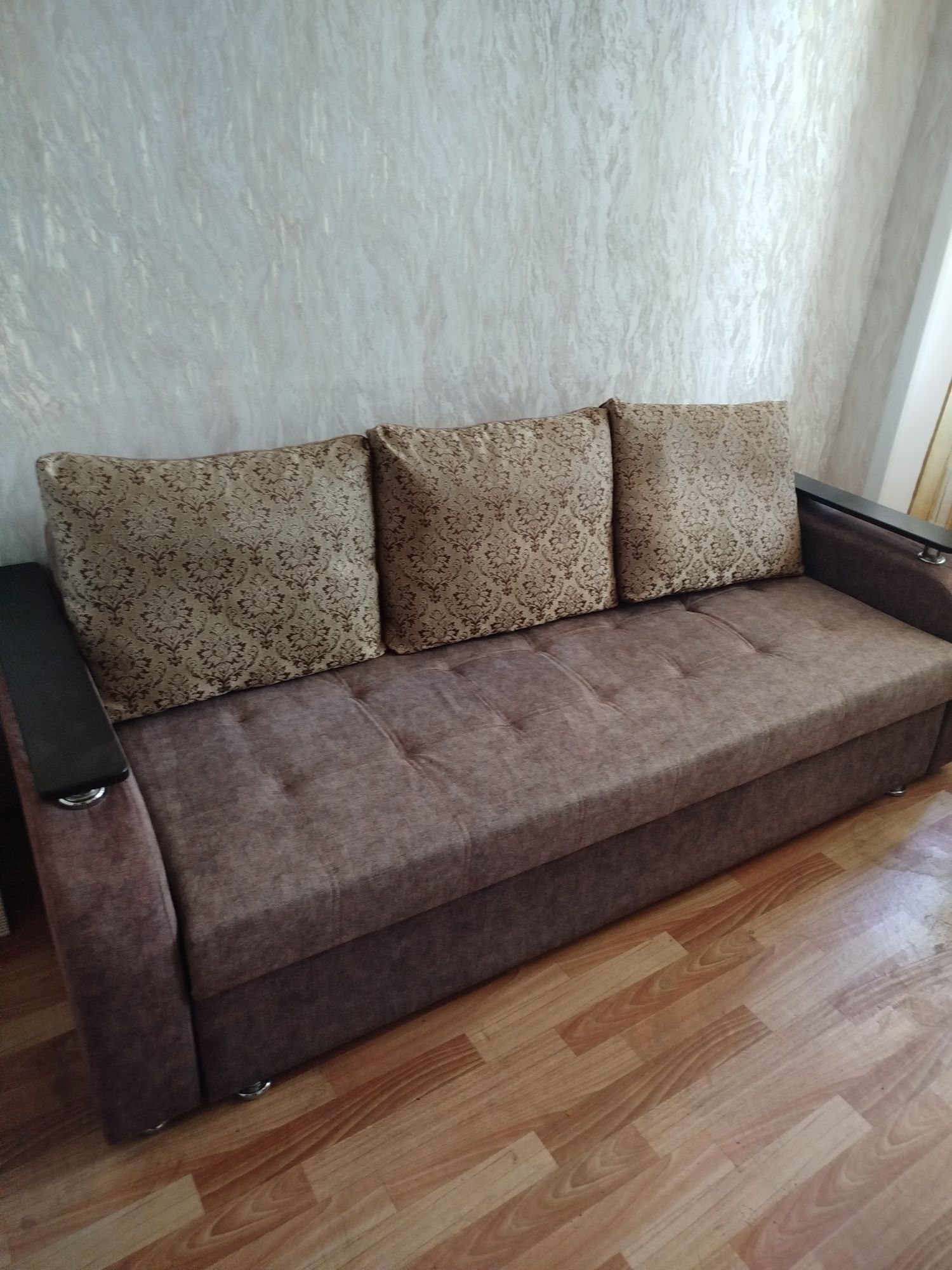Диван раздвижной