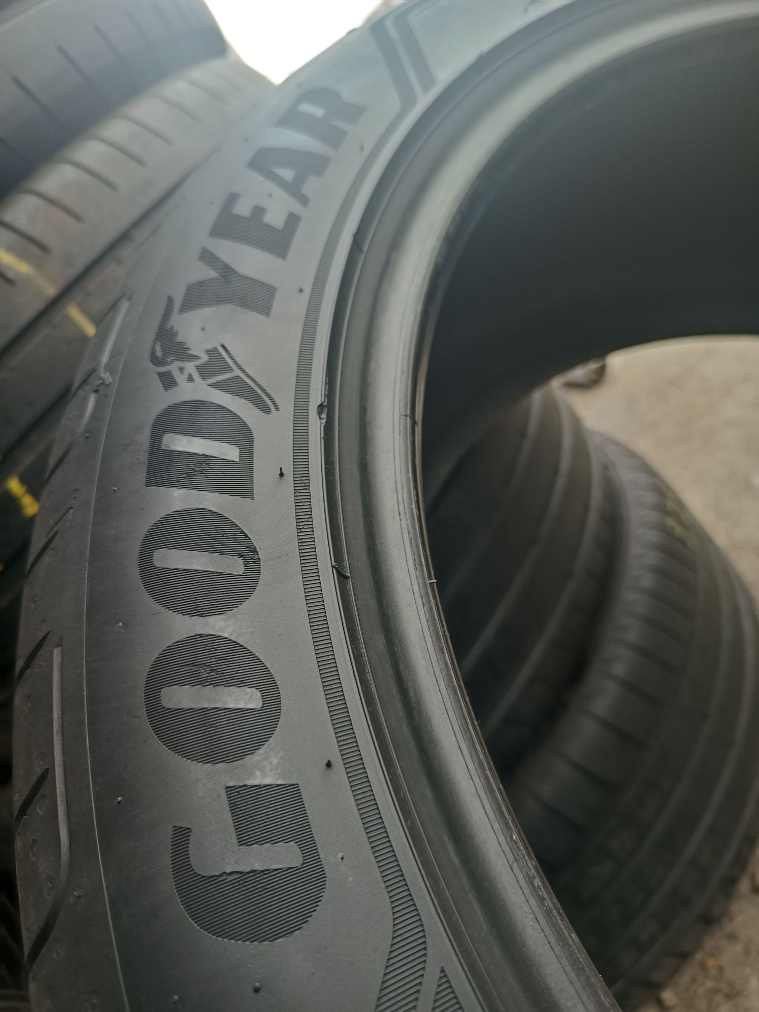 265/45/21 Goodyear