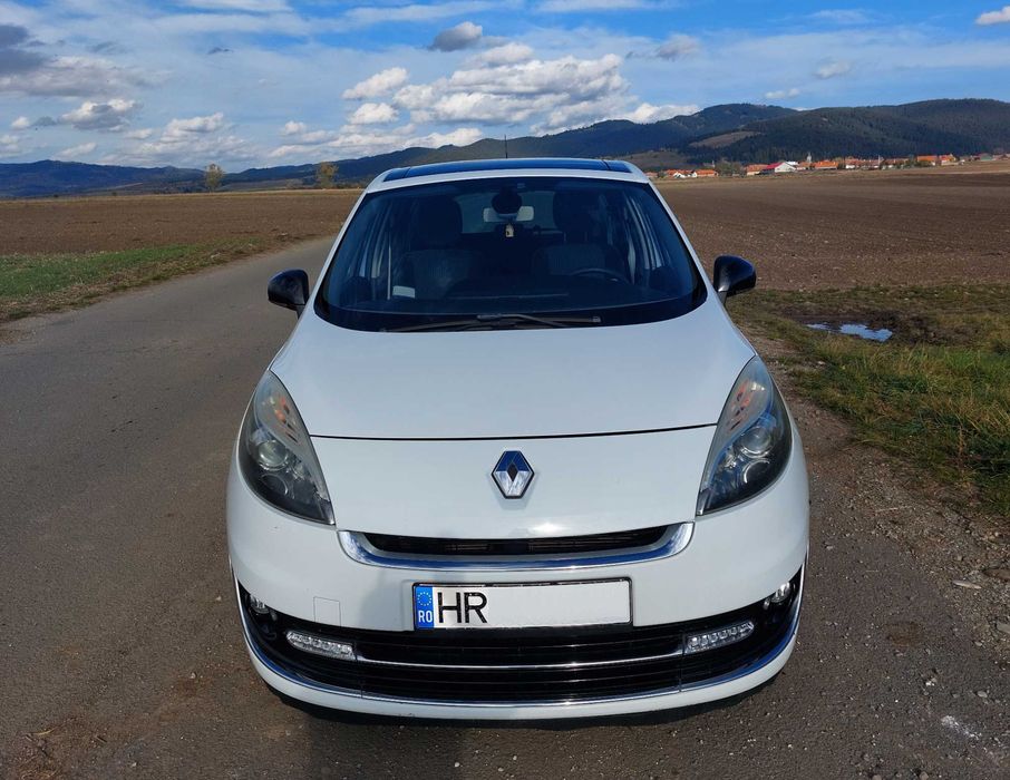 Renault Grand Scenic, 1.5 dCi, 110 CP, Automat, BOSE Edition