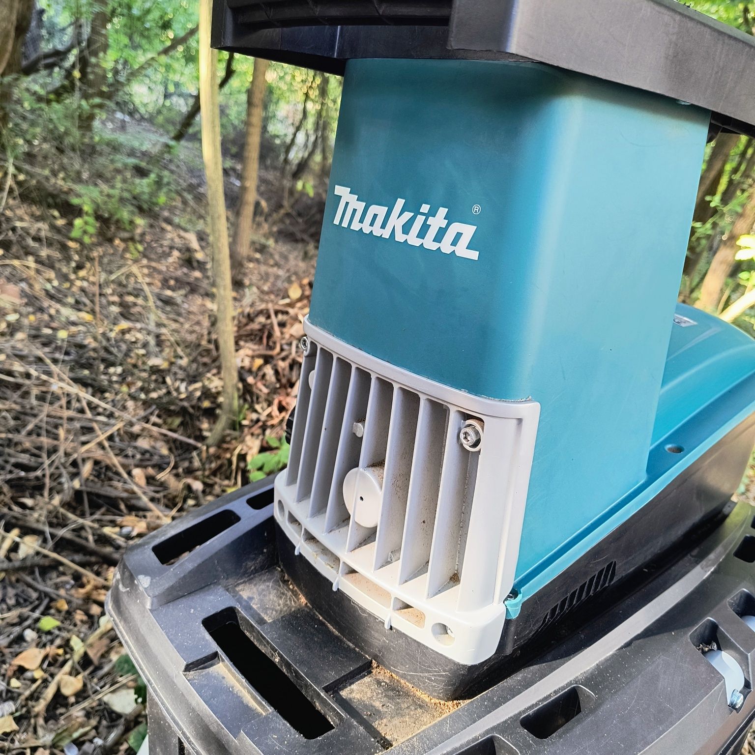 Електрическа дробилка Makita UD2500