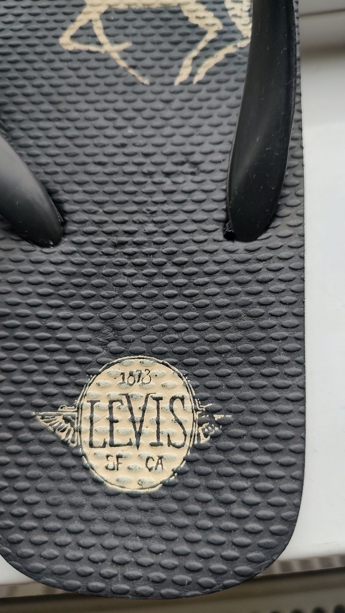 Havaianas Levi's size 40/41