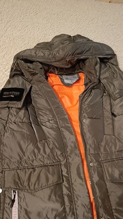 Продам классную новую зимнюю куртку размер 46-48