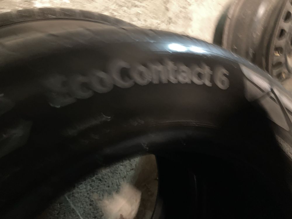 Продавам летни гуми 195/60R15 Continental 2бр