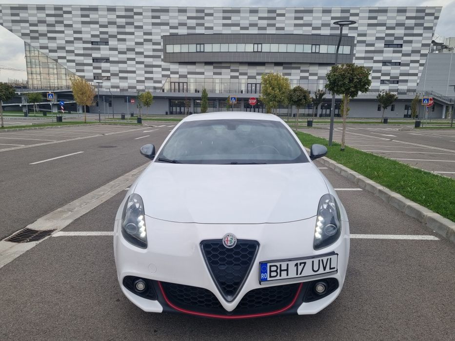 Alfa romeo giulietta 150 cp impecabil -interior alcantara