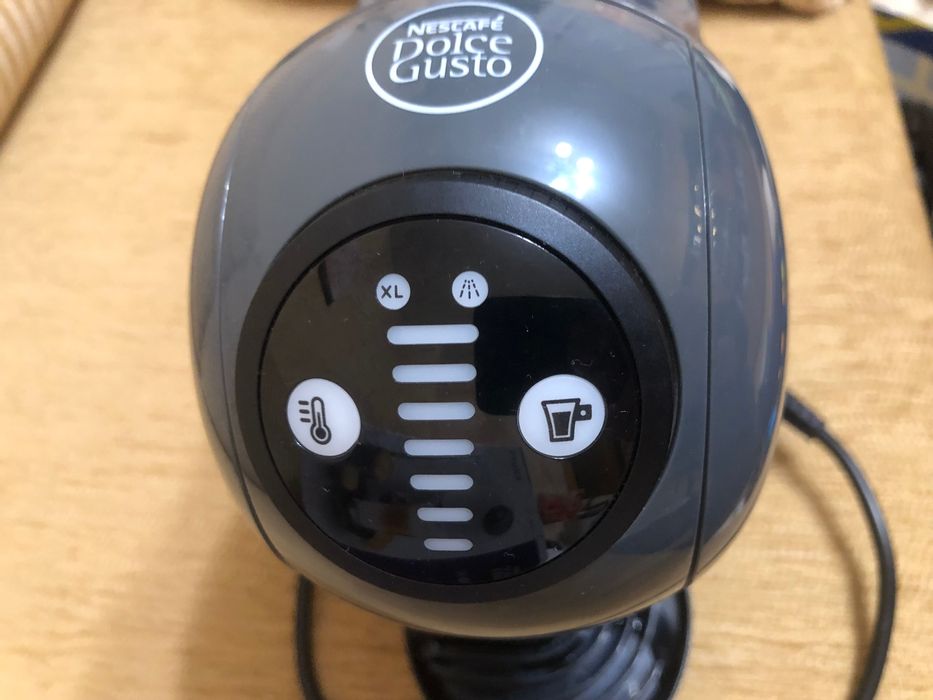 Кафемашина Dolce Gusto със 130 капсули