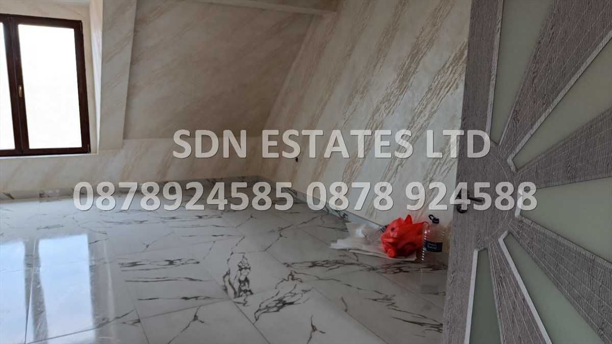 Продава се Четиристаен апартамент в Казанлък - 160 кв.м за 938 €/кв.м - Снимка #8