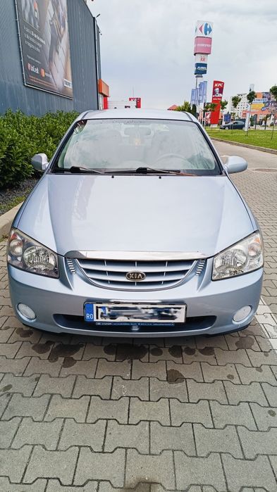 Vând KIA - Cerato