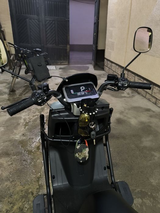 Skuter sotladi pachti yengi