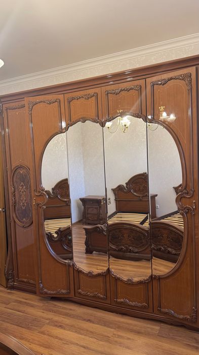 Продам шкаф , Италия