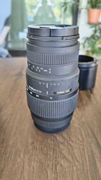 Canon EOS 1200D kit + obiectiv 70-300 Sigma