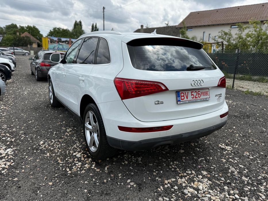 Vand Audi Q5 2012