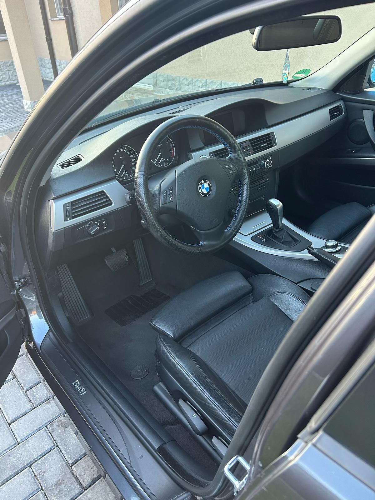 BMW 320d automat //distrib fata