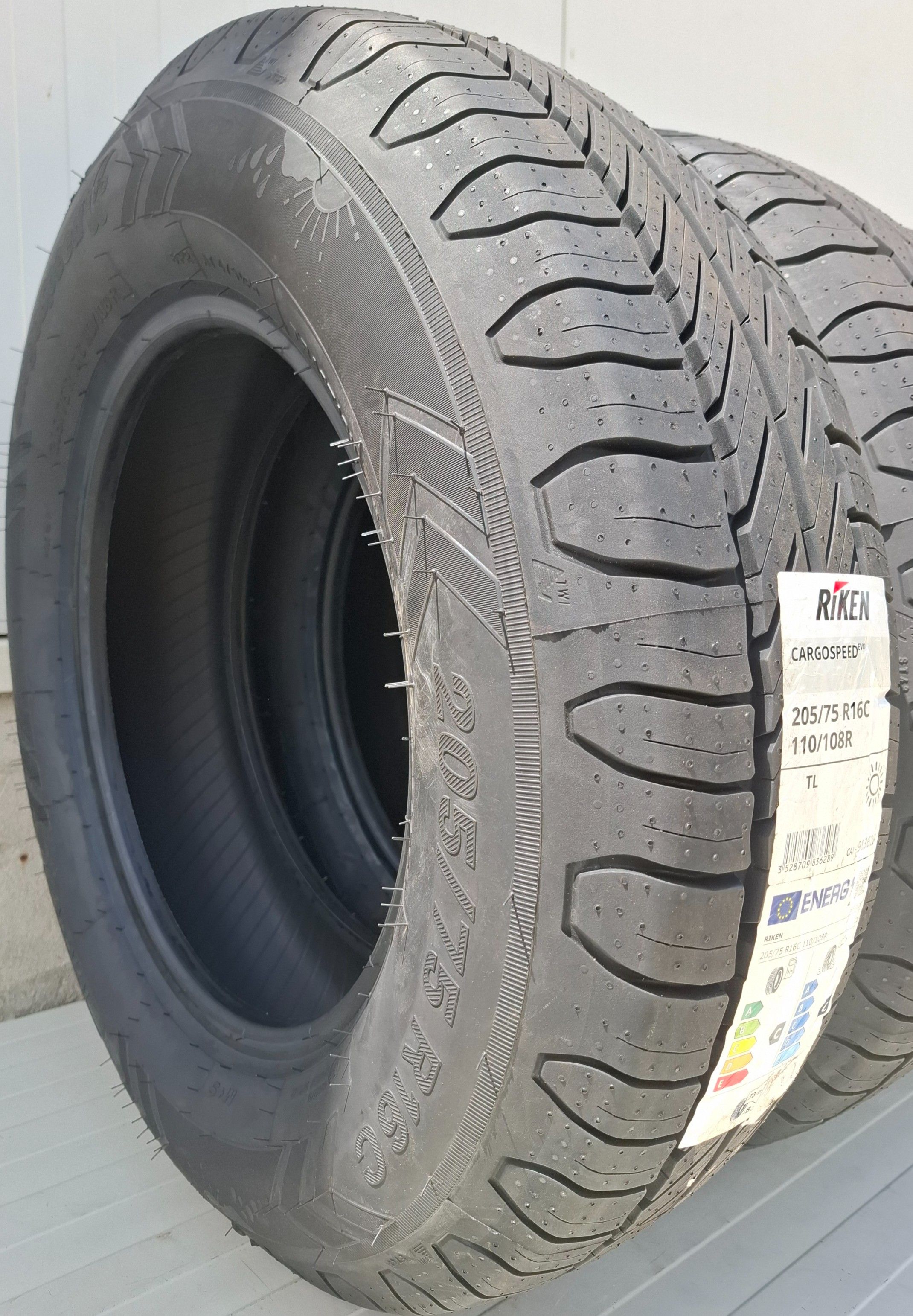 205/75 R16C, 113T, RIKEN (by Michelin), Anvelope vara M+S