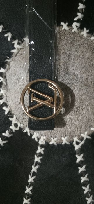 LOUIS VUITTON-Дамски колан.