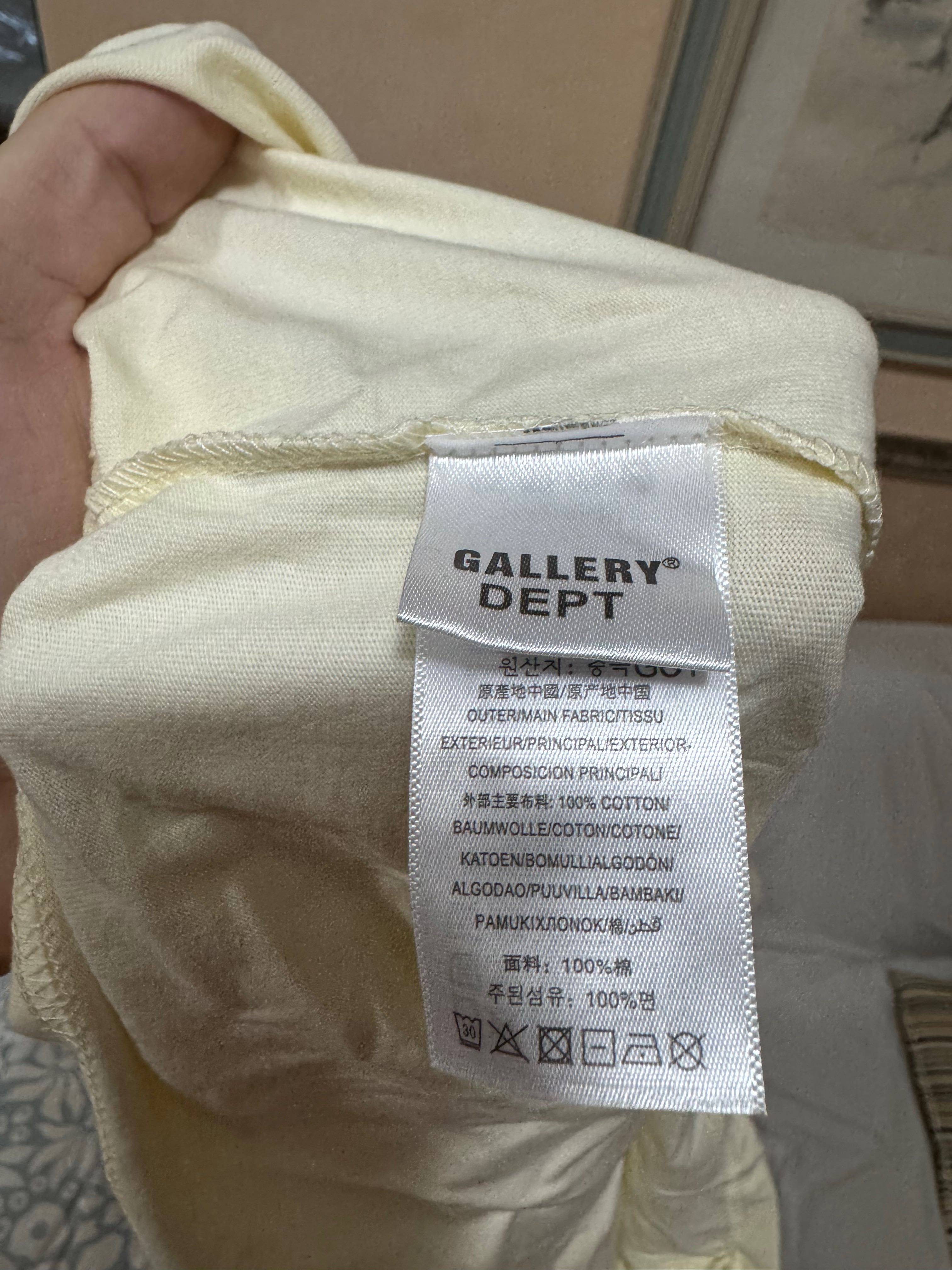 Tricou Gallery Dept