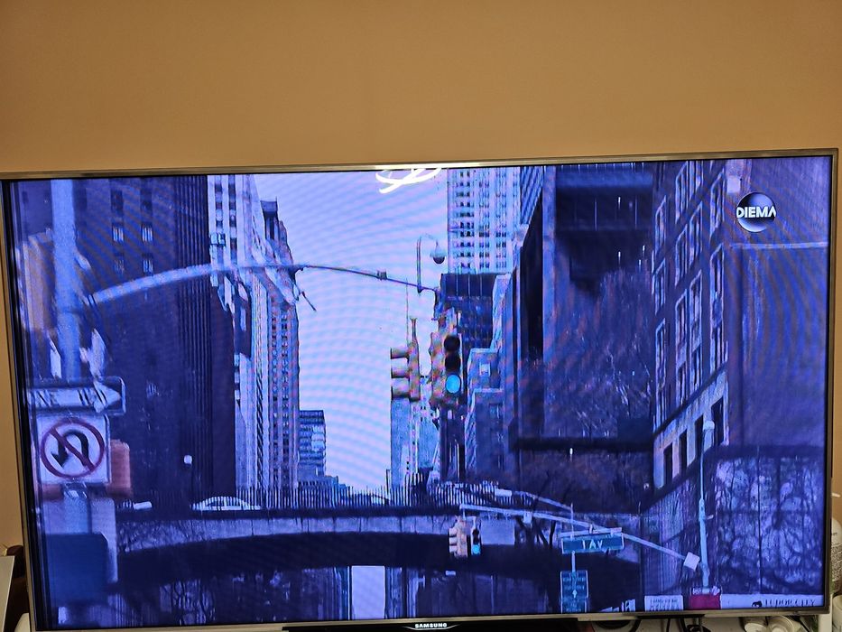 Прэдавам телевизор Samsung