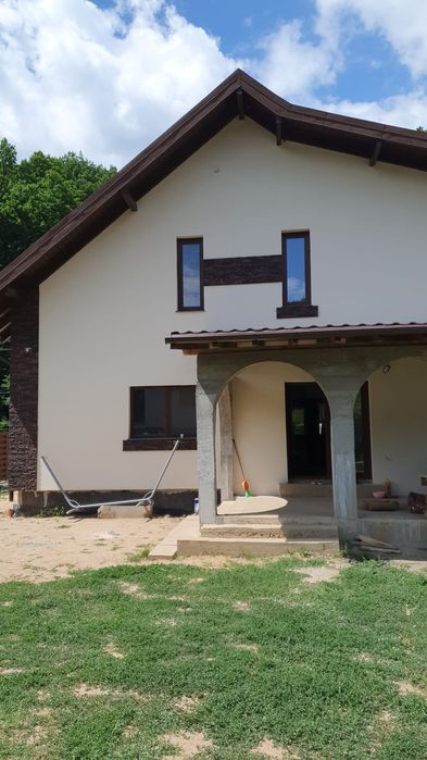 Garduri / Case / Panouri gard/ Trotuare / Alei / Constructii
