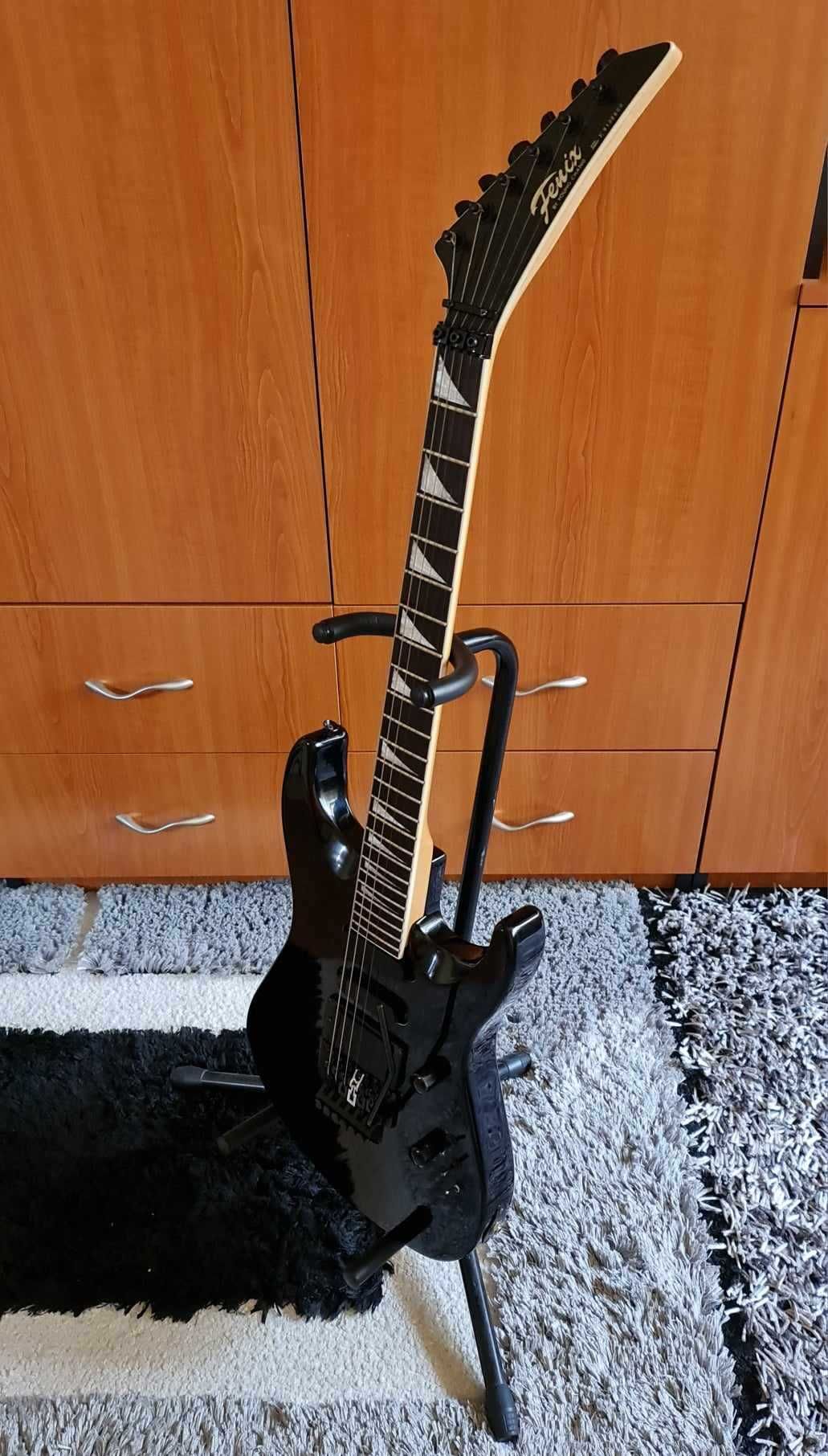 Fenix Young Chang ​​Superstrat E9 series - Korea anii '80s