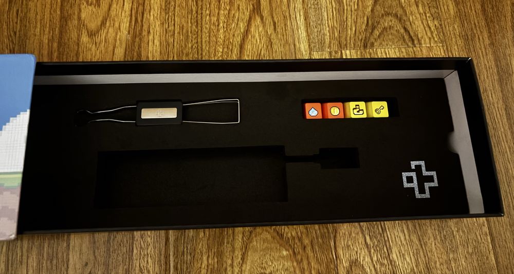 QwertyKey65 Arcade Hotswap RGB Tastatura Mecanica Gaming