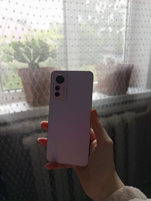 Продам Xiaomi 12 lite (Розового цвета, 8/256 гб)