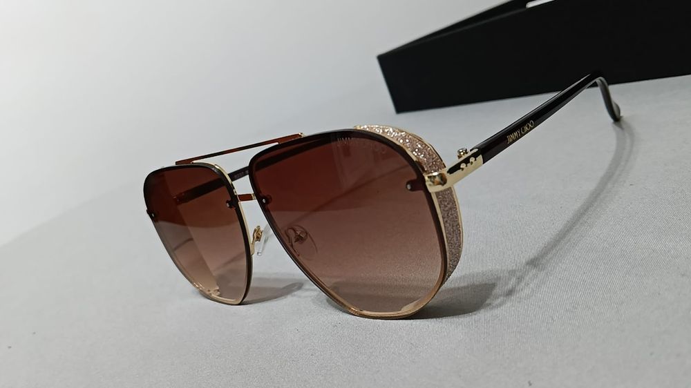 Ochelari de soare noi