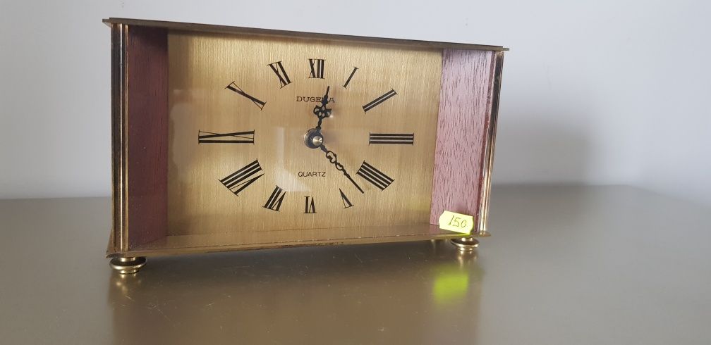 Ceas vechi de masă , cu baterie
